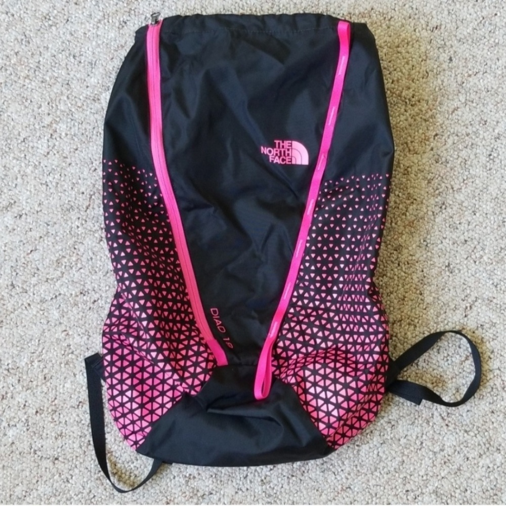 North face diad 18 backpack